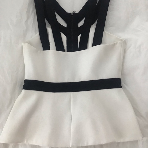 BCBGMAXAZRIA Fitted Bustier Peplum Top - Picture 6 of 7